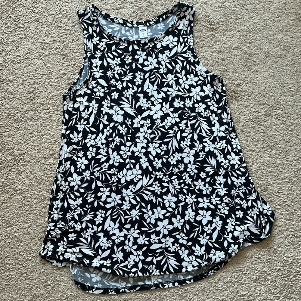 Old Navy flowy and soft tank top